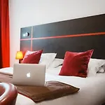 Zenia & Hotel 3*