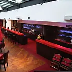 Hotel Zenia & 3*