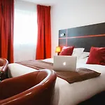 Zenia & Hotel Proville