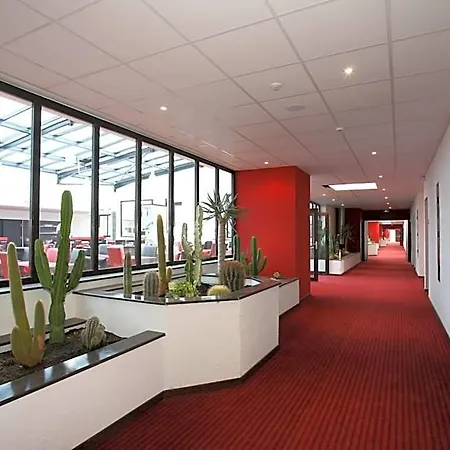 Hotel Zenia & 3*