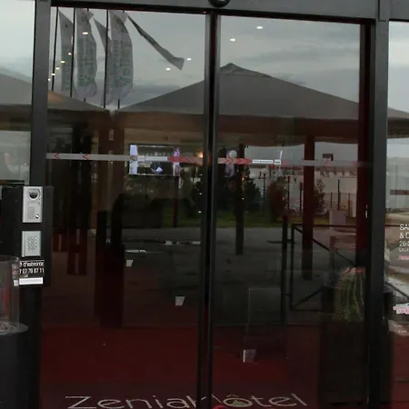 Zenia & Hotell 3*