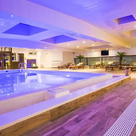Zenia & Hotell Proville